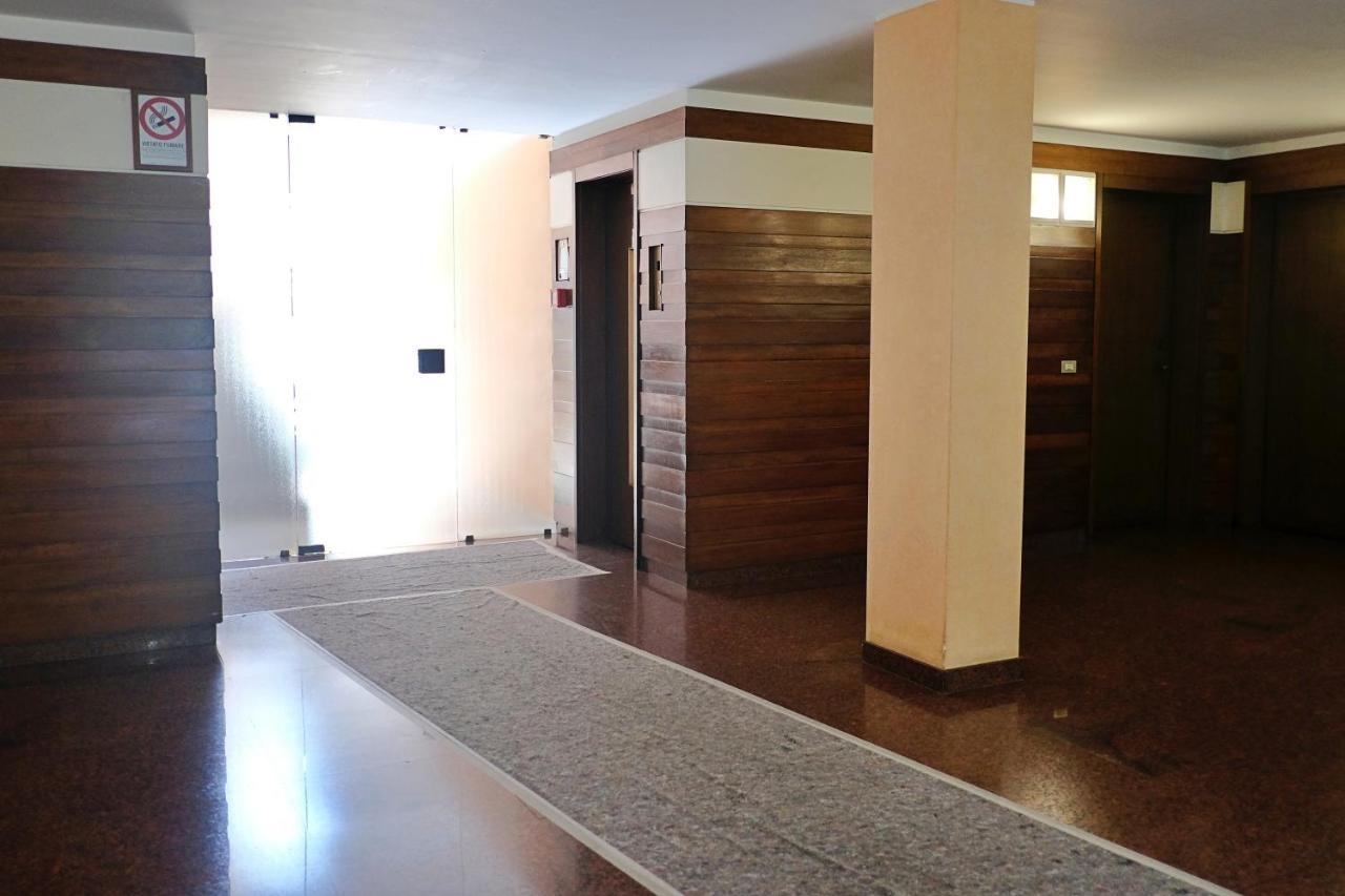 Best Way Rent - Elegante Loft Con Terrazzo Milano Exterior foto
